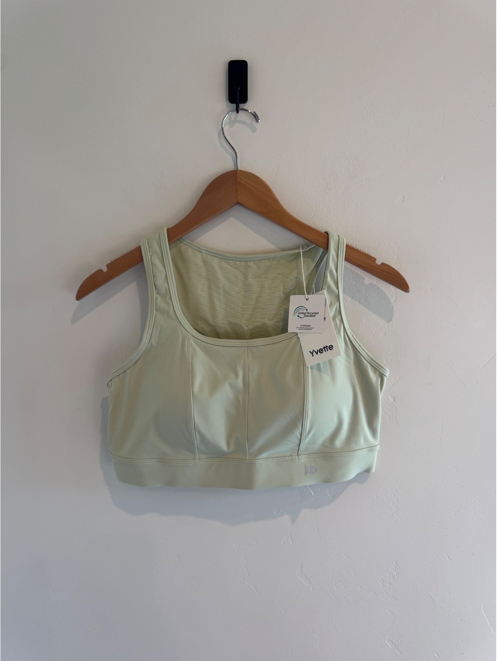 Yvette Sage Green Longline Sports Bra – XL – New With Tags